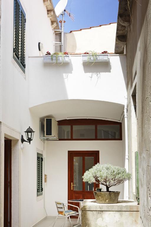 Apartments Park Vela Luka Rom bilde